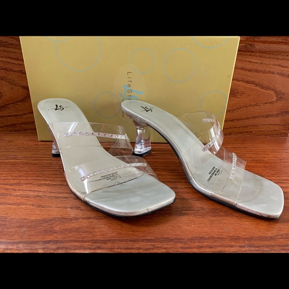 lifestride silver sandals
